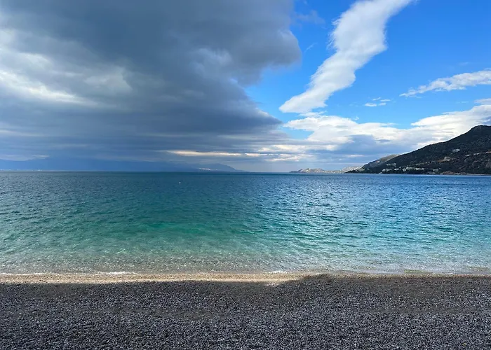 Beachfront Promenade Lutráki